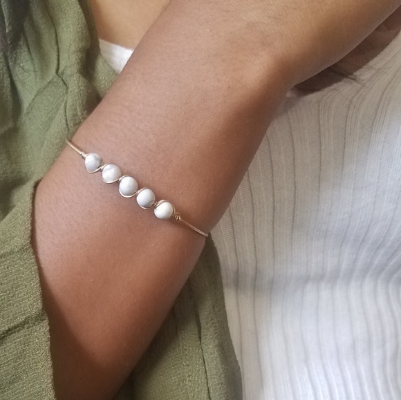 AMALIA NATURAL STONE GOLD BRACELET - Picture 3 of 3